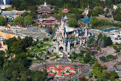 forum disneyland paris|forum disney central plaza.